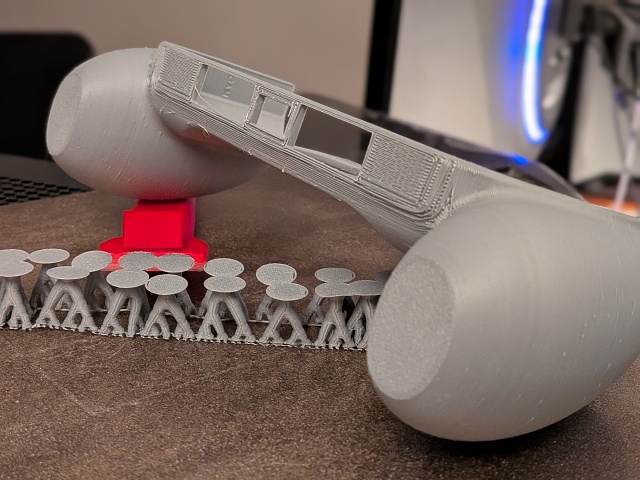 PXL 20250513 100906071.PORTRAIT